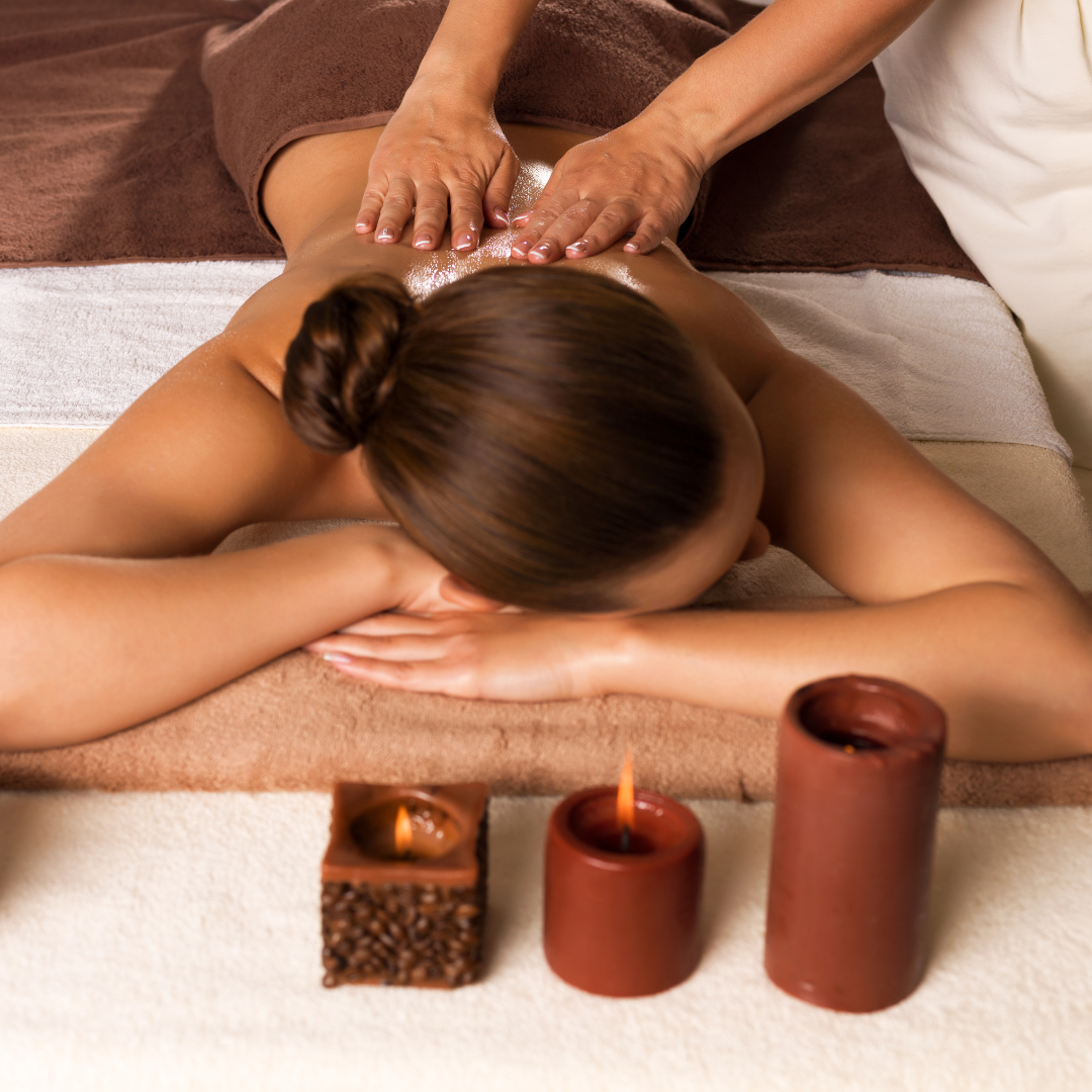 Vmoksha | AyuAromatherapy Massage